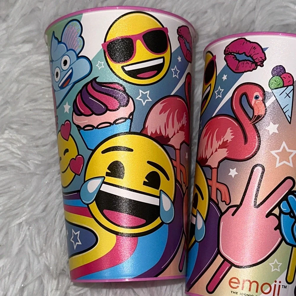 Emoji Party Supplies Set Multicolor 32 Small Plates 4 Plastic Cups Assorted Size